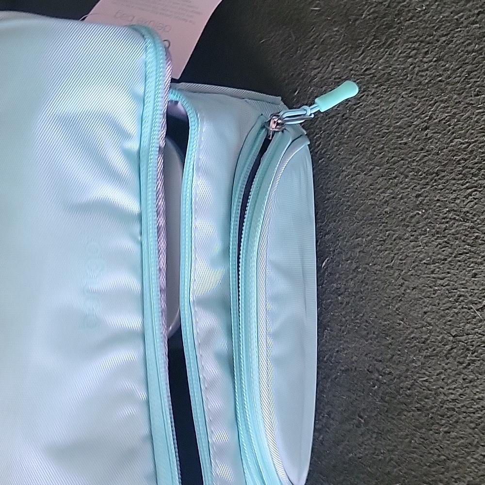 Bentgo Lunchbox And Containers - Picture 4 of 5